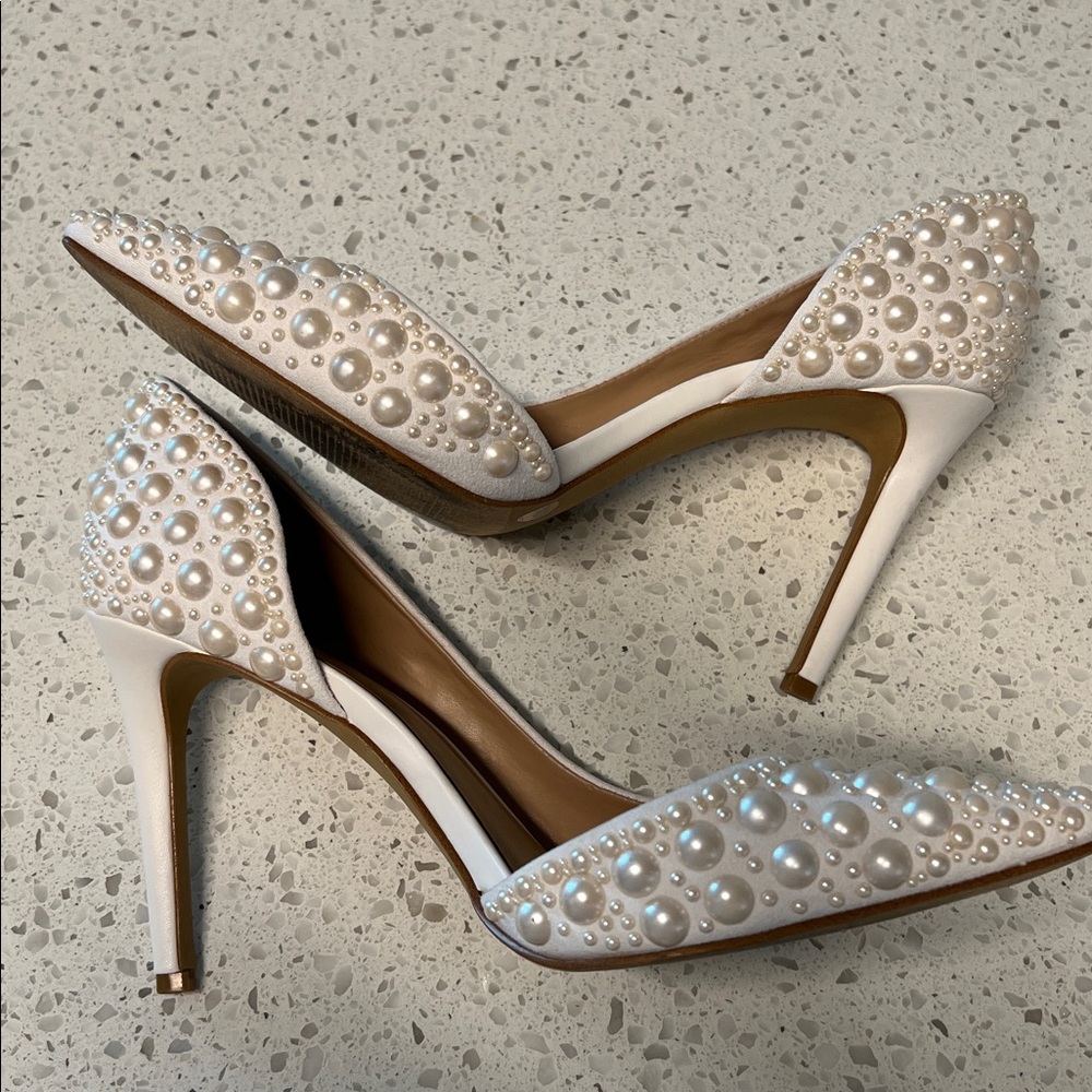 Gently Used I.N.C. Pearl-Embellished Women's Pointed Toe Pumps - Ivory - Picture 4 of 6